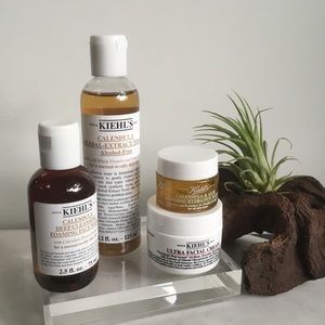 Kiel’s Travel Size  Skincare Set